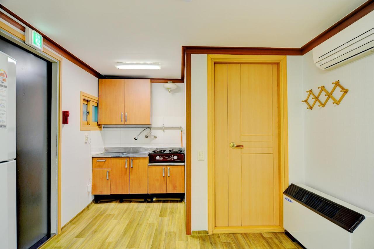 Sungbo Youth Hostel Mungyeong Buitenkant foto