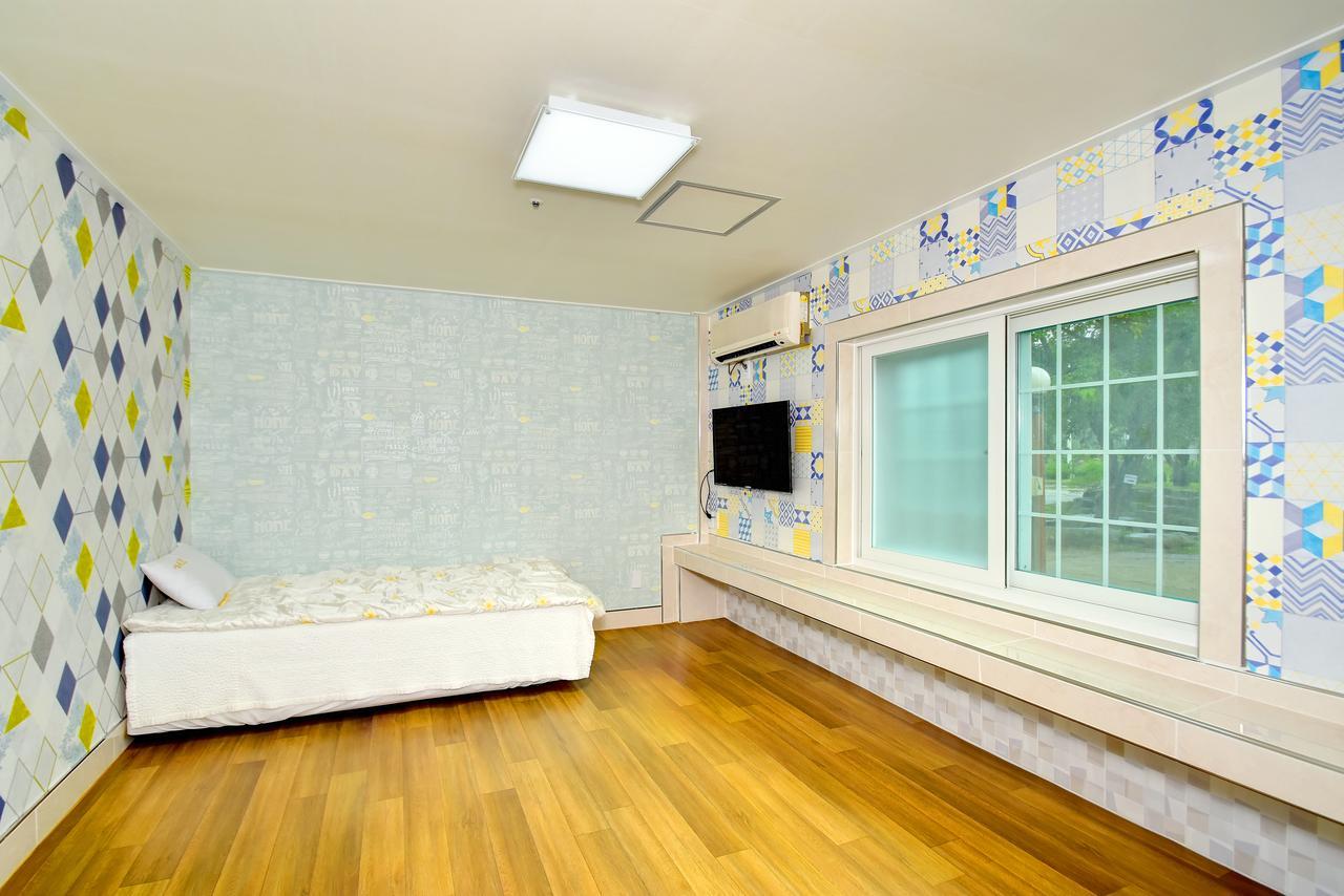Sungbo Youth Hostel Mungyeong Buitenkant foto