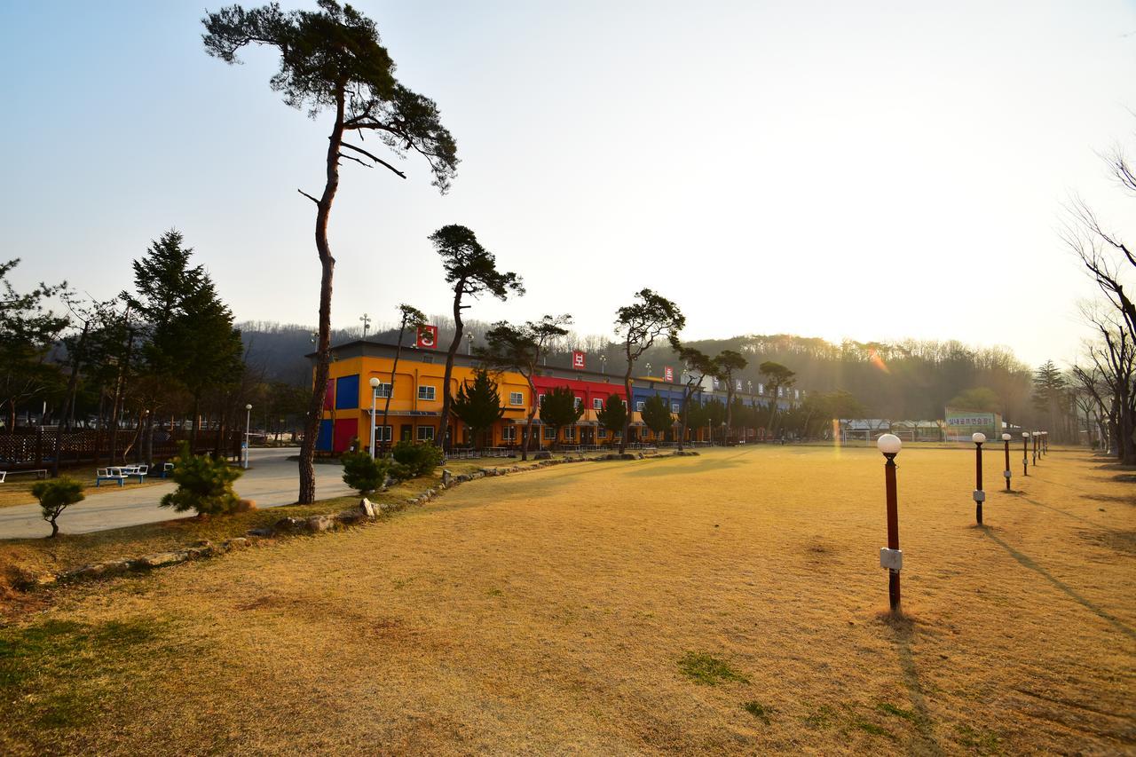 Sungbo Youth Hostel Mungyeong Buitenkant foto