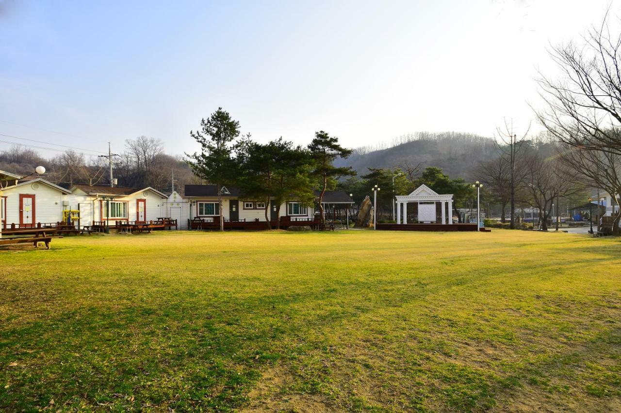 Sungbo Youth Hostel Mungyeong Buitenkant foto