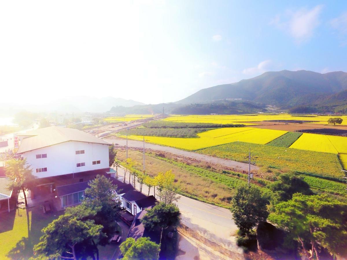 Sungbo Youth Hostel Mungyeong Buitenkant foto