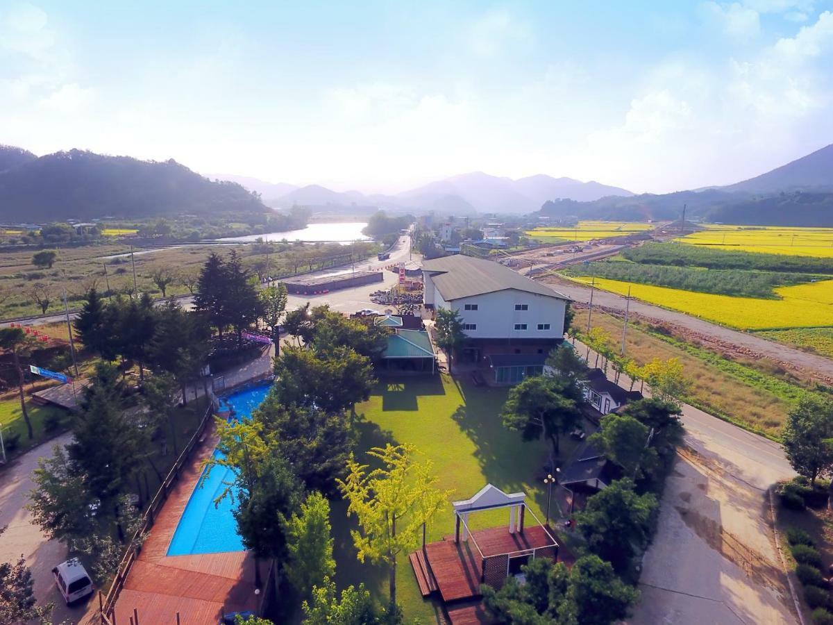 Sungbo Youth Hostel Mungyeong Buitenkant foto