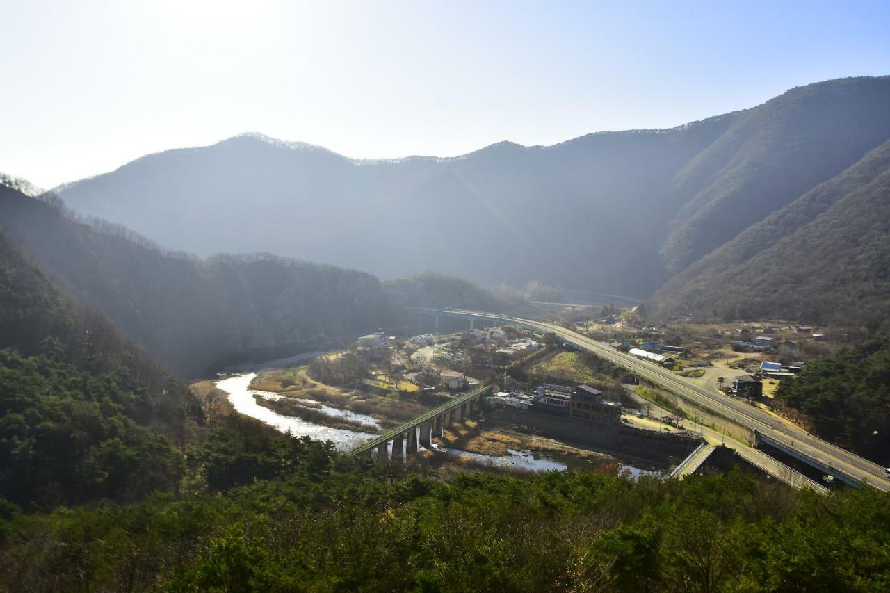 Sungbo Youth Hostel Mungyeong Buitenkant foto